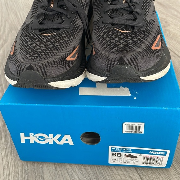 Hoka - Picture 10 of 10